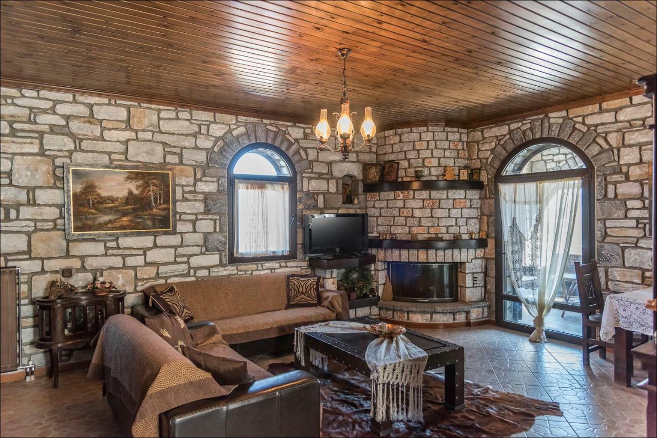 Stone Mansion Anavryti, ΑΜΑ 20569 Villa Mystras Exteriör bild